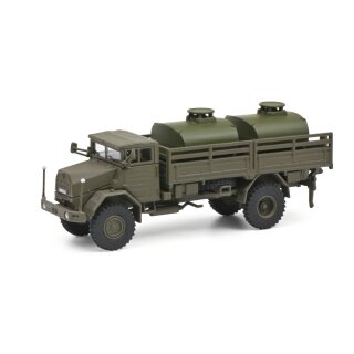 Schuco 452667100 Tank LKW 5to gl MAN 1:87