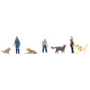 Faller H0 151745 - Spaziergänger mit Hunden, 6 Figuren